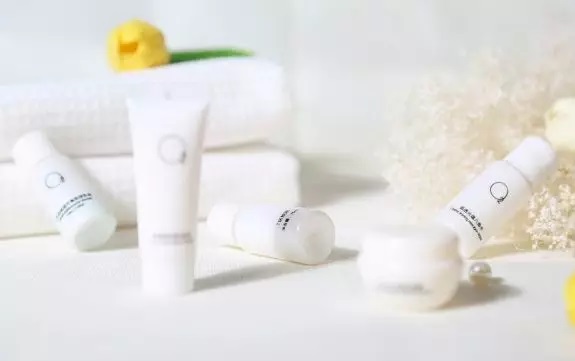 為什么企業(yè)現(xiàn)在都喜歡選擇化妝品代加工？